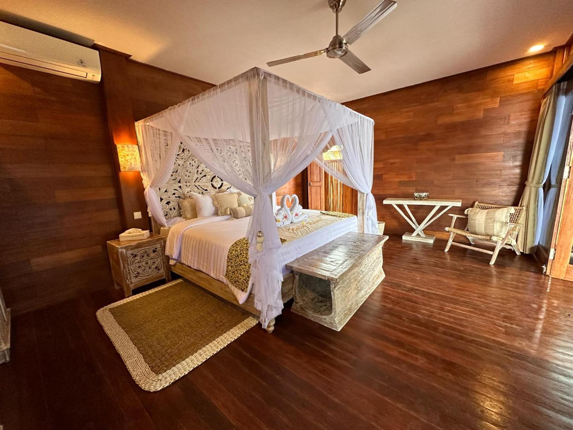Suite mit Kingsize-Bett mit Meerblick